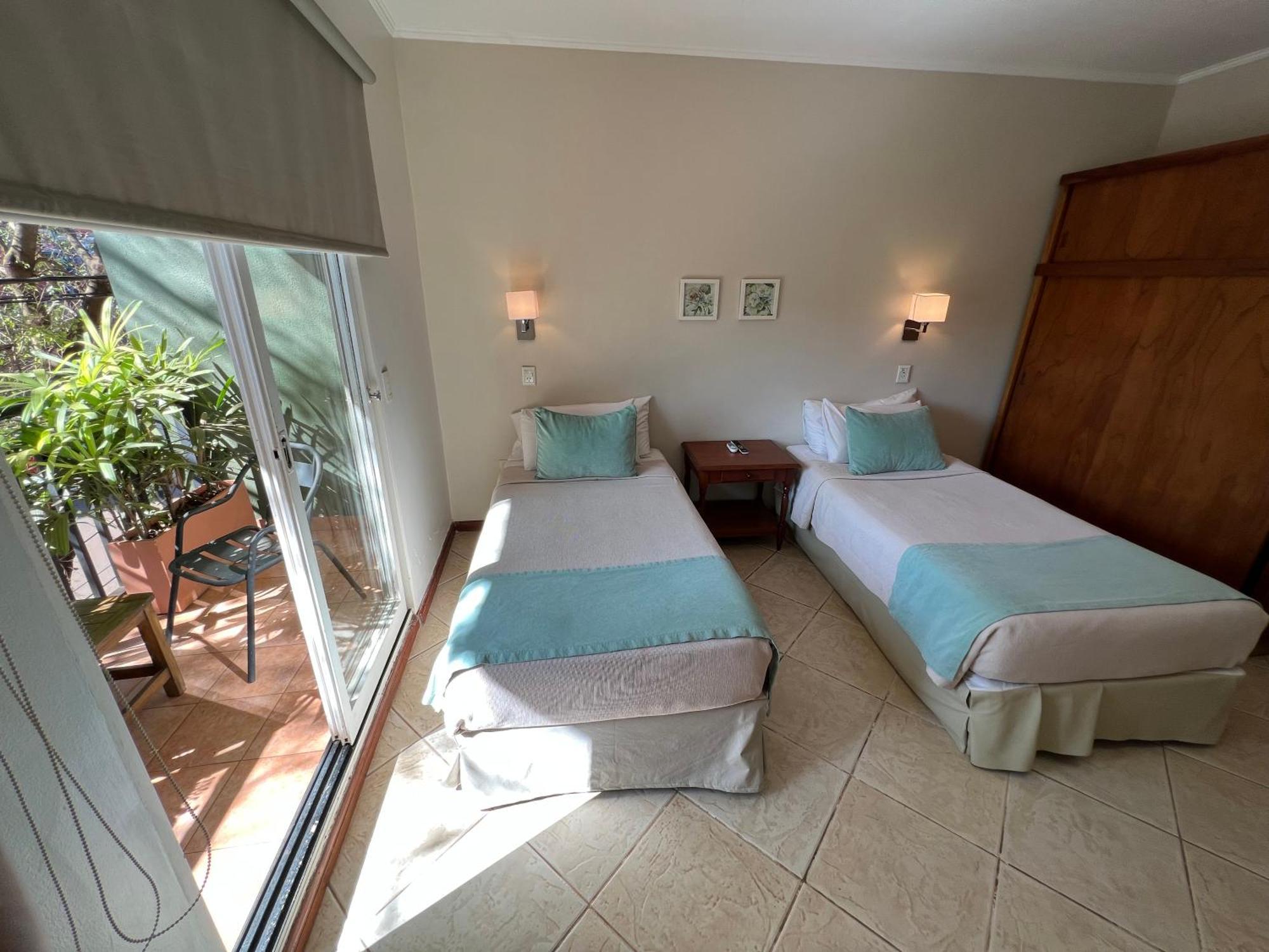 Flora Apartments Puerto Iguazú Zewnętrze zdjęcie
