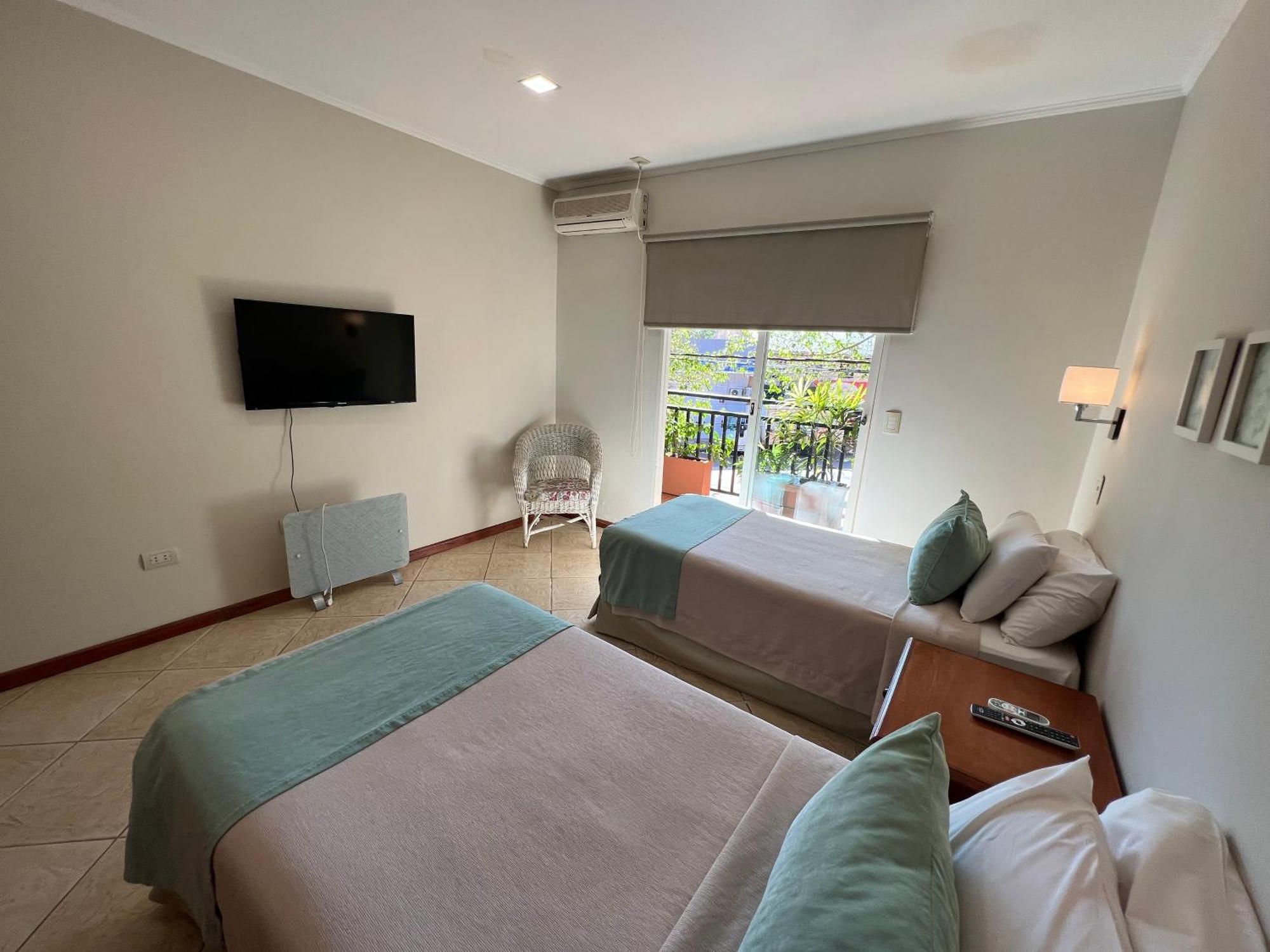 Flora Apartments Puerto Iguazú Zewnętrze zdjęcie