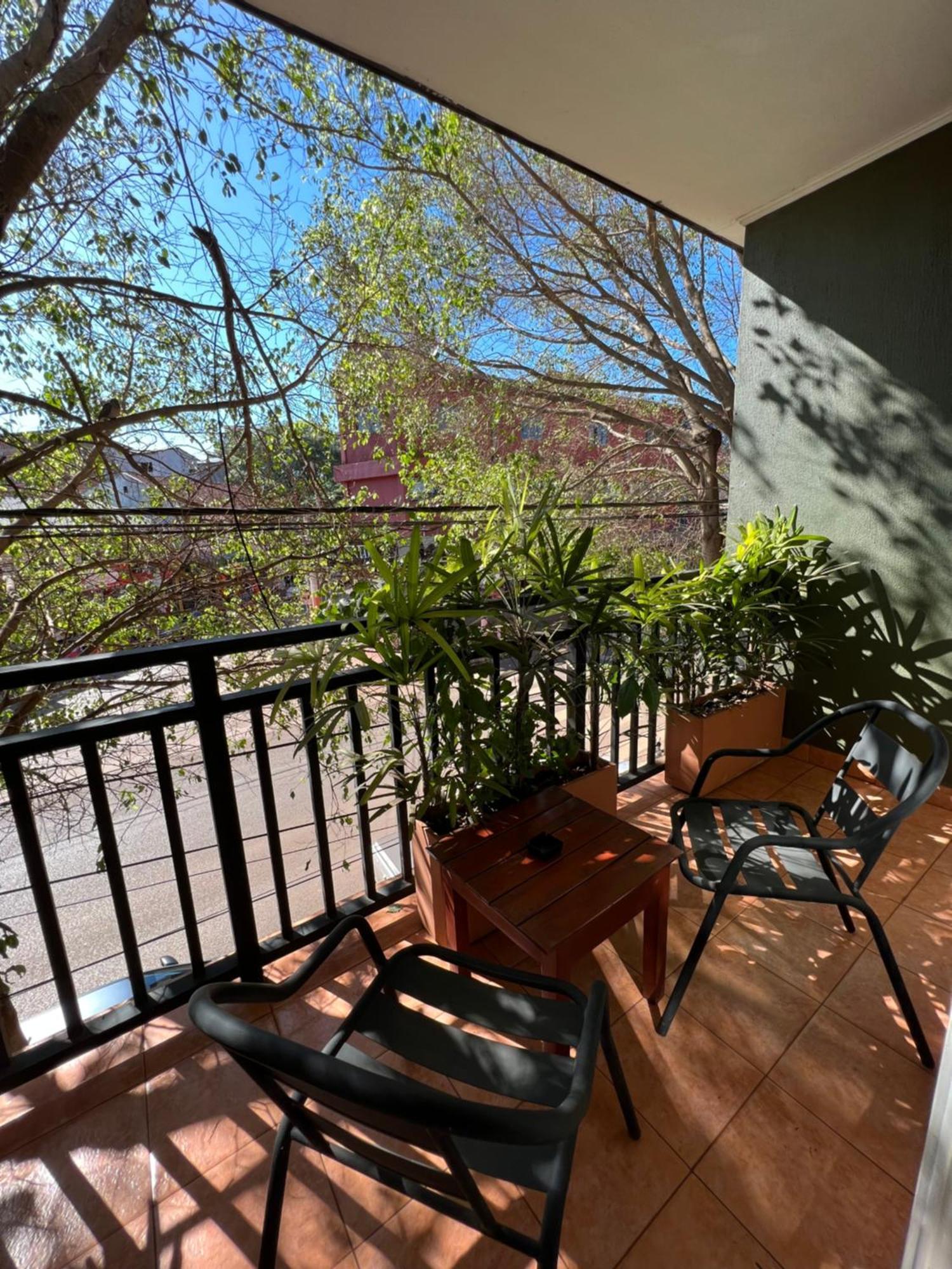 Flora Apartments Puerto Iguazú Zewnętrze zdjęcie