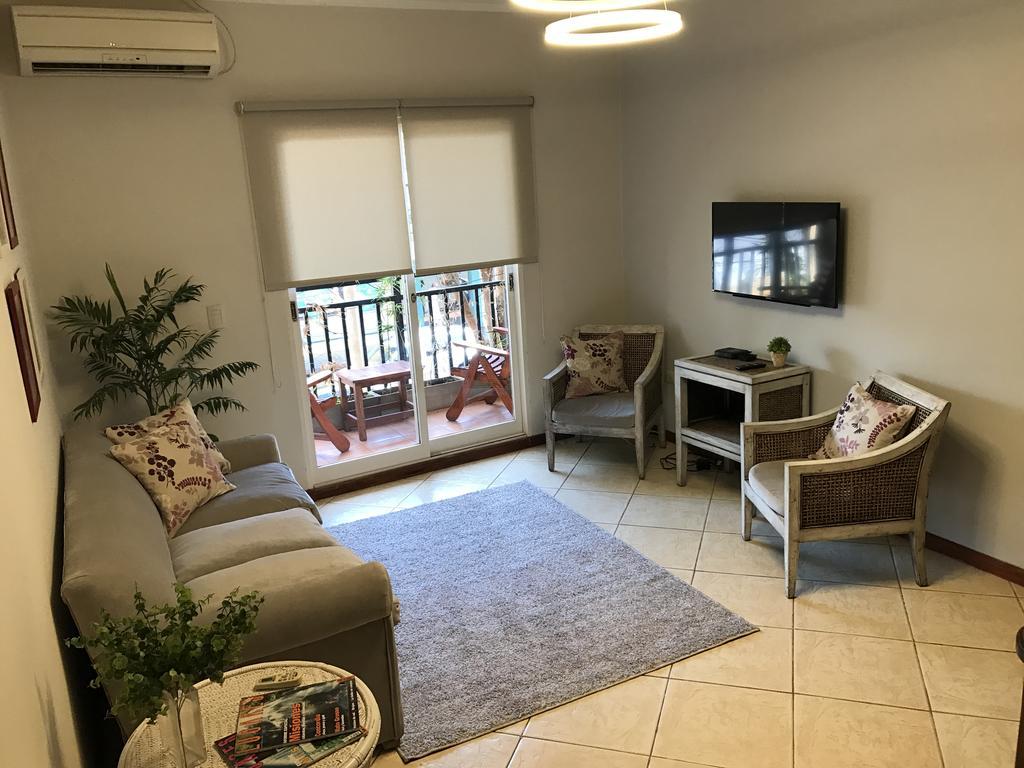 Flora Apartments Puerto Iguazú Zewnętrze zdjęcie
