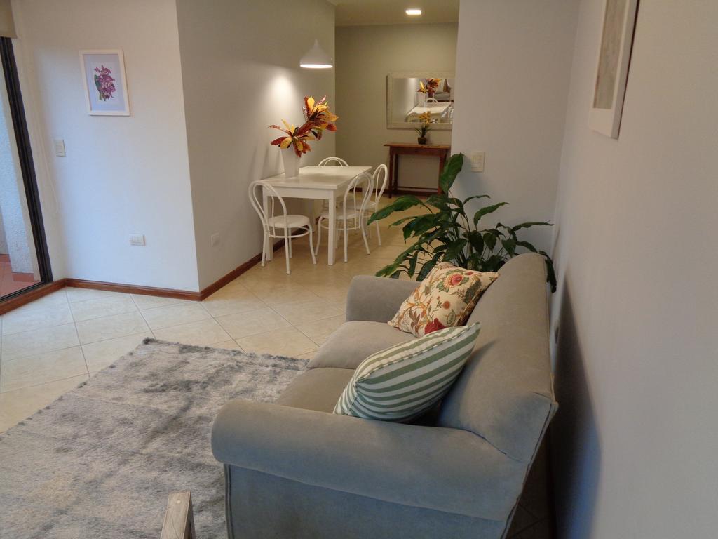 Flora Apartments Puerto Iguazú Zewnętrze zdjęcie