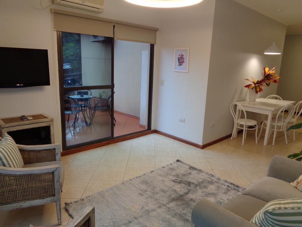 Flora Apartments Puerto Iguazú Zewnętrze zdjęcie