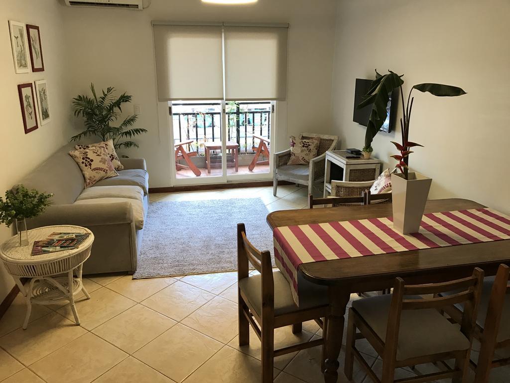 Flora Apartments Puerto Iguazú Zewnętrze zdjęcie