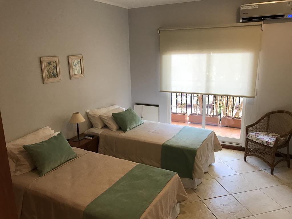 Flora Apartments Puerto Iguazú Zewnętrze zdjęcie